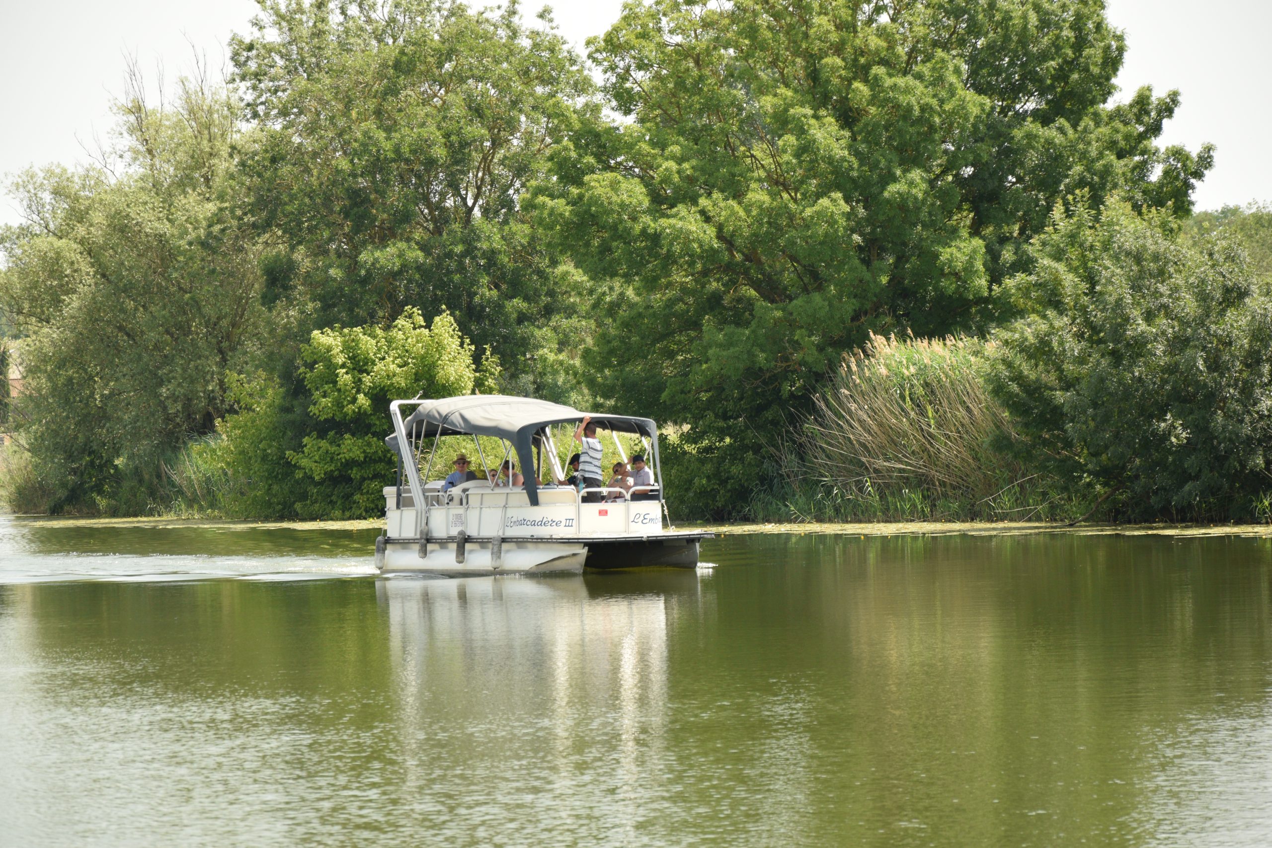 Location Bateau Sans Permis Pont De Vaux Base Nautique l'Embarcadère à La Truchère dans le Val de Saône